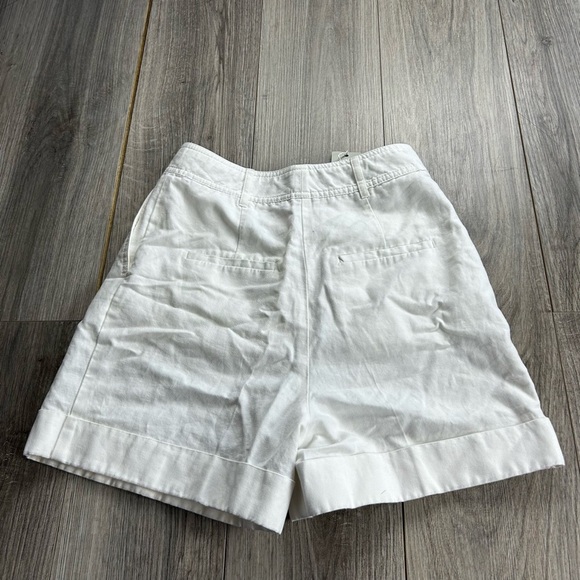Boden Linen Blend Carrie High Waist Shorts In‎ Ivory - Picture 2 of 9